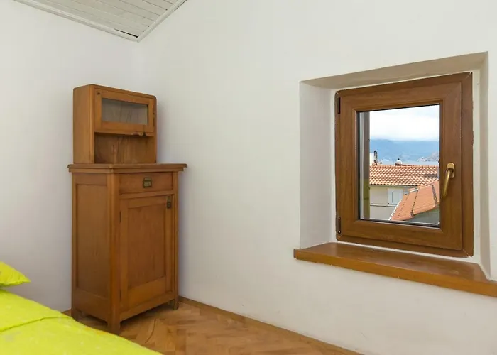 Neva With Terrace Baška